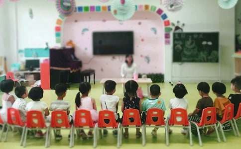幼儿园宣传科学育儿知识