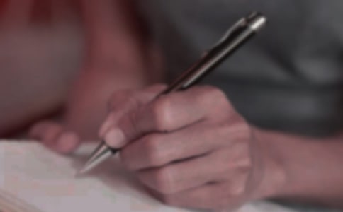 一个熟悉的人作文400字