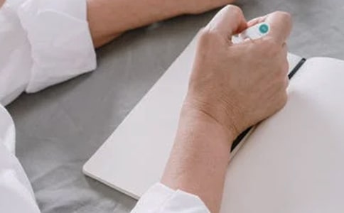 含泪的微笑作文800字