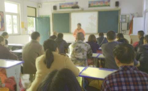 学生家长会发言稿