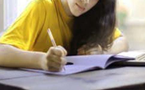 《小蜡人儿和小铜人儿》读后感300字